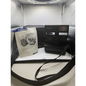 Polaroid 600 Series Camera With Bag And Instruction Manual untested